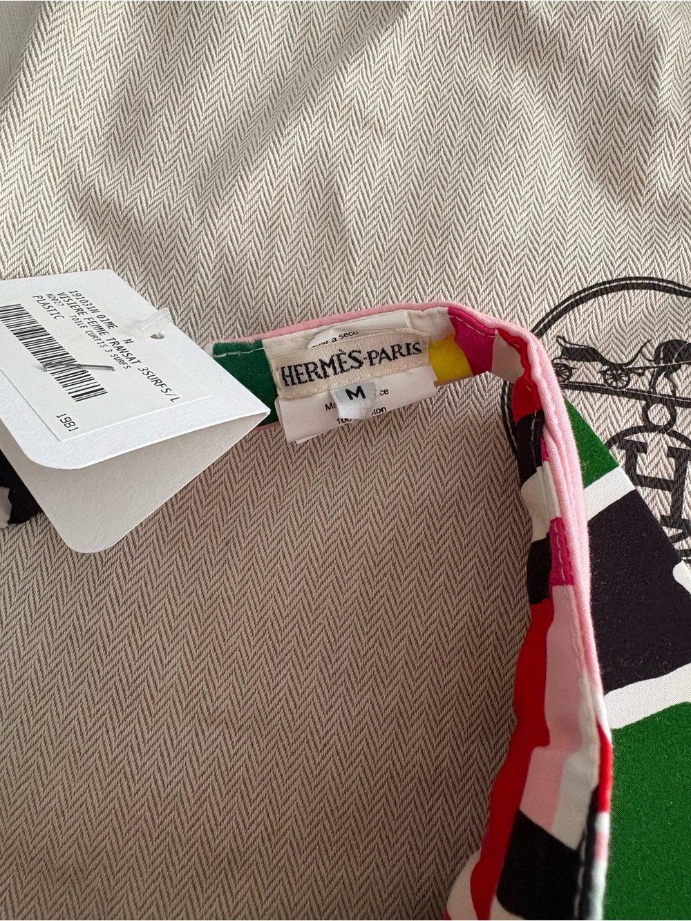 Hermes M NWT Pink and Green Patterned Sun Visor - Picture 6 of 6